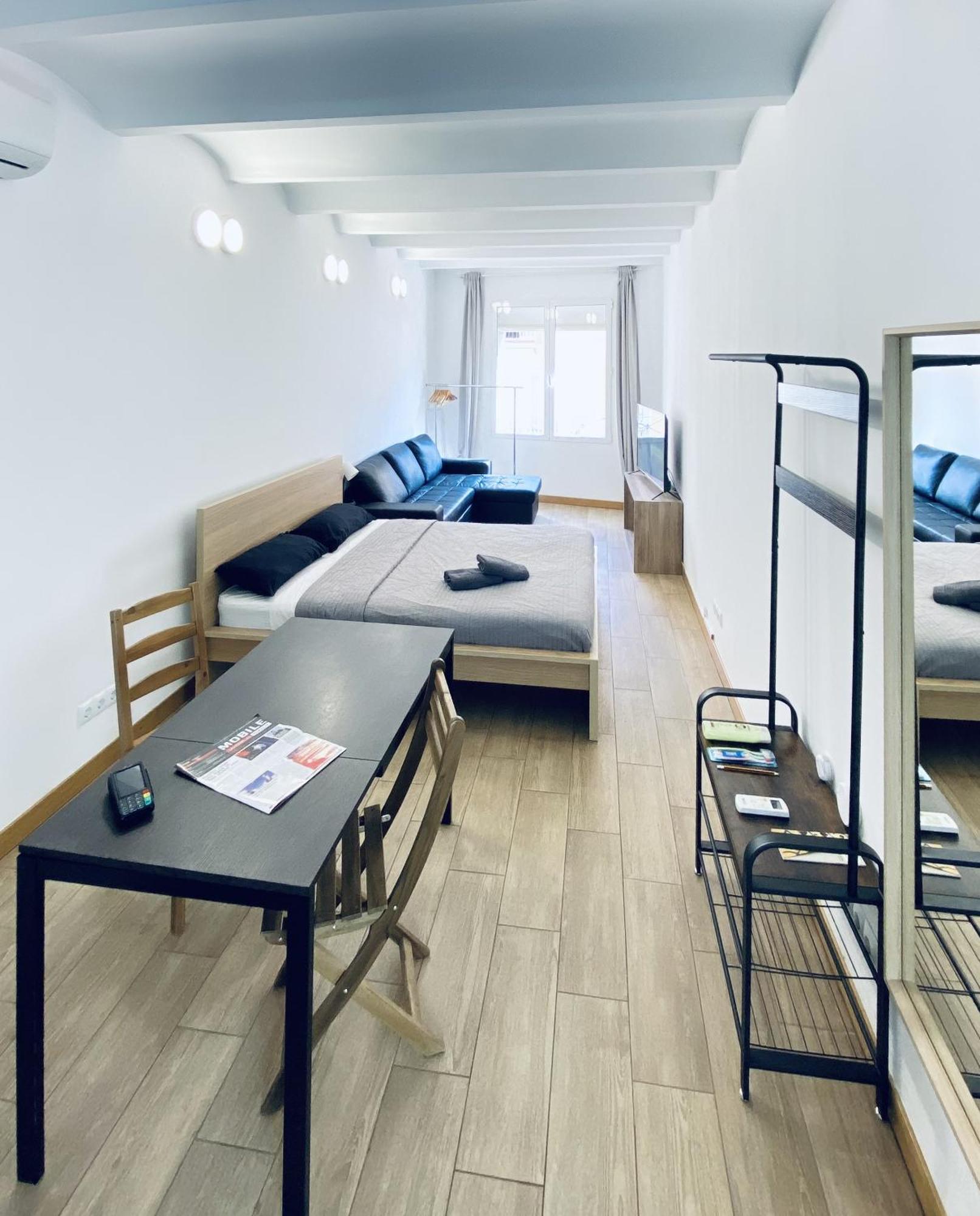 Apl Sants Lofts Bcn Fira Camp Nou Apartment Barcelona Bagian luar foto